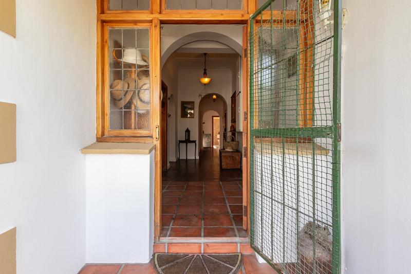4 Bedroom Property for Sale in Kenilworth Western Cape